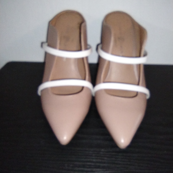 Chinese Laundry Shayla Pointed mule beige and white Size 9 fits like 8.5 - Picture 3 of 5